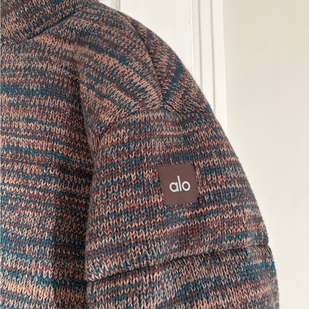 ALO Yoga Women's Brown and Blue Puffer Jacket - Picture 2 of 5